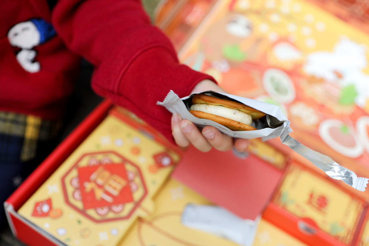 2026春節禮盒 BearQueen 熊后 中山站台灣文創伴手禮推薦! 好吃不黏牙牛軋糖餅乾.蛋捲 - 奇奇一起玩樂趣